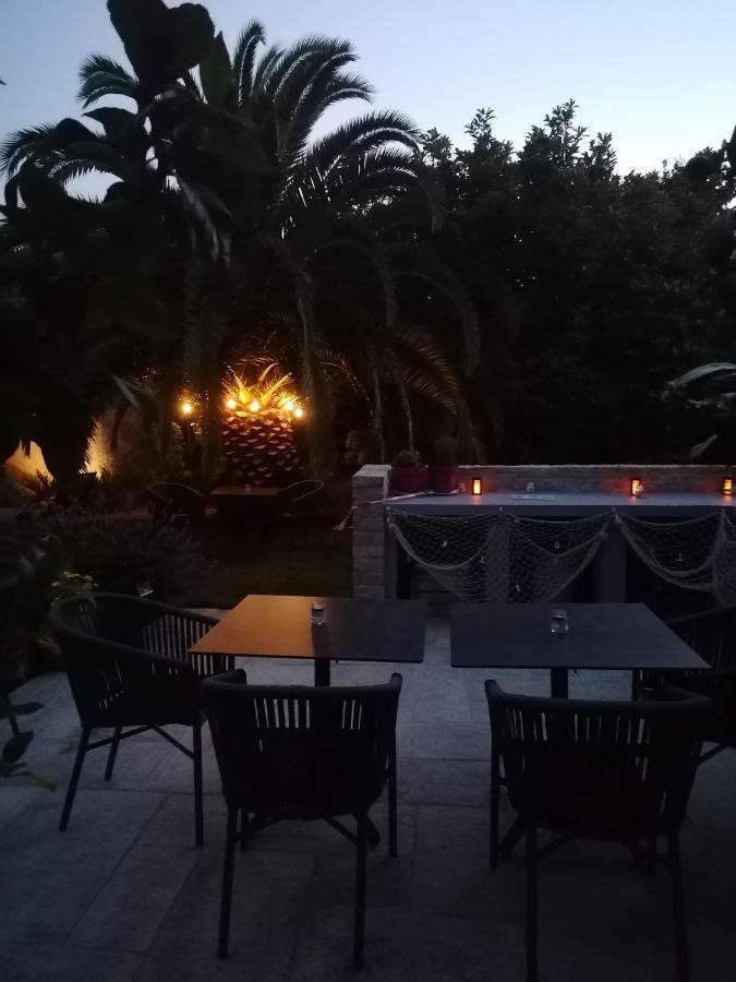 Villa Des Fleurs D'Ajoncs Concarneau Esterno foto